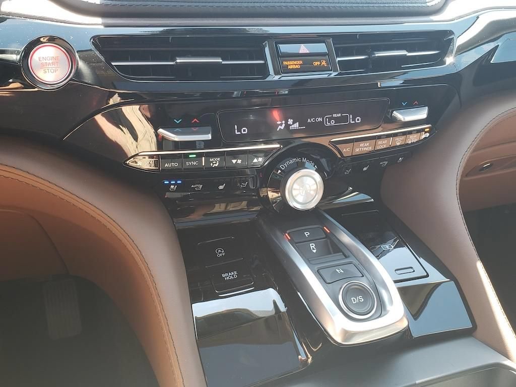 Certified 2026 Acura MDX w/ Advance Package AWD/4WD image 30