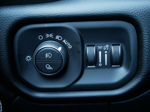 New 2026 RAM 3500 Laramie AWD/4WD image 20