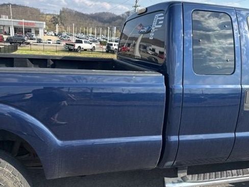 Used 2012 Ford F250 XLT w/ Snow Plow Prep Pkg image 3