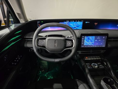 New 2026 Lincoln Nautilus Premier w/ Equipment Group 102A image 21