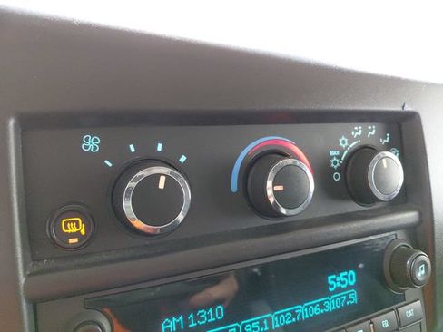 Used 2025 Chevrolet Express 2500 w/ Driver Convenience Package RWD image 31