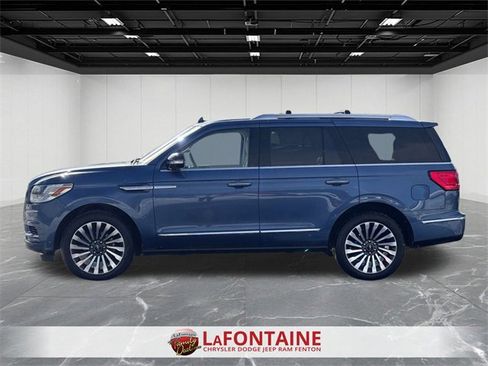Used 2020 Lincoln Navigator Reserve w/ Luxury Package image 2