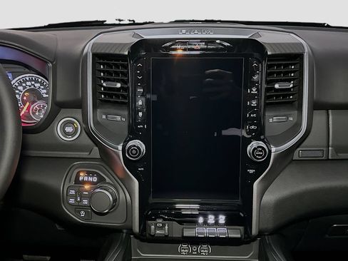 New 2026 RAM 1500 4x4 Crew Cab image 9