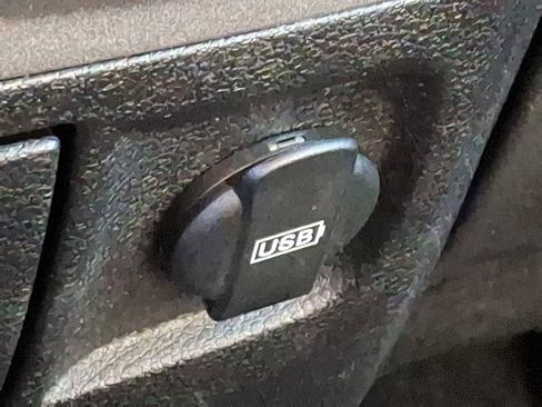 Used 2017 RAM 1500 Express w/ Black Ram 1500 Express Group image 22