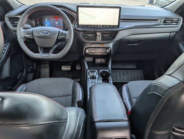 Used 2023 Ford Escape ST-Line w/ Tech Pack #1 AWD/4WD image 10