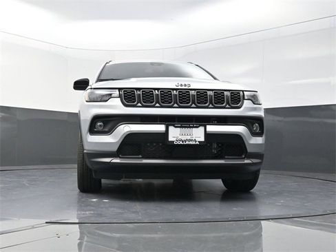 New 2026 Jeep Compass Latitude image 18