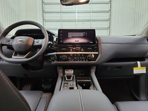 New 2026 Nissan Pathfinder SL w/ SL Premium Package FWD image 27