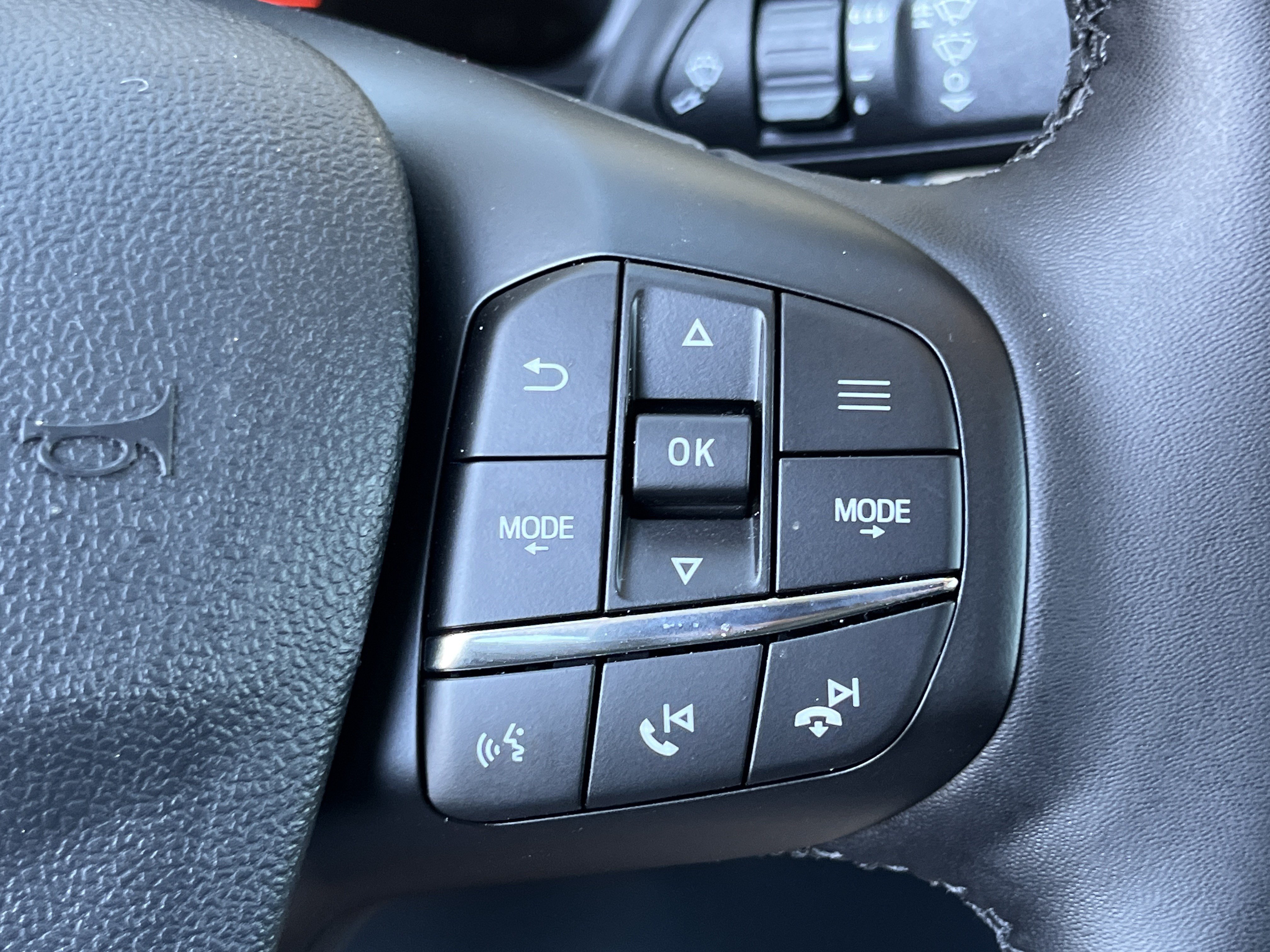New 2026 Ford Maverick Lariat AWD/4WD image 28