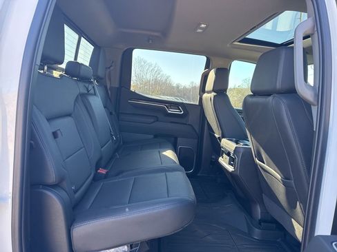 New 2025 GMC Sierra 1500 Elevation w/ Elevation Premium Package image 28