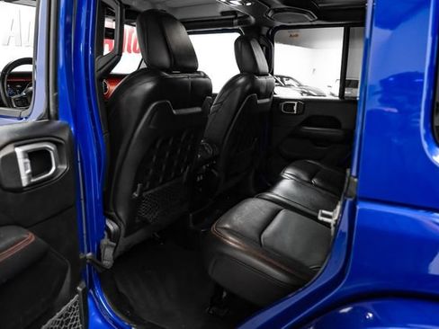 Used 2019 Jeep Wrangler Unlimited Rubicon AWD/4WD image 35