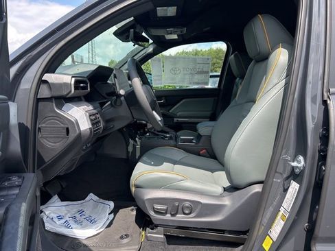 New 2025 Toyota Tacoma 4x4 Double Cab Hybrid image 15