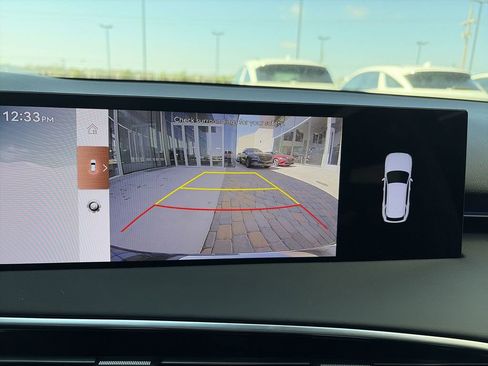 Used 2026 Genesis GV70 2.5T Select image 23