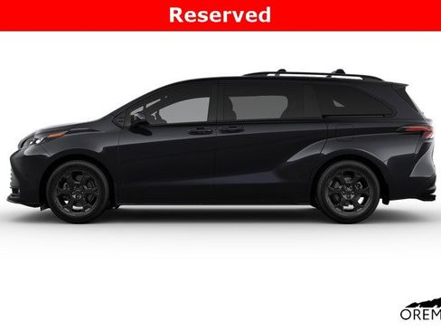 New 2026 Toyota Sienna XLE Woodland Edition image 4