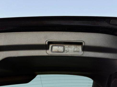 Used 2020 Ford Explorer Limited RWD image 53