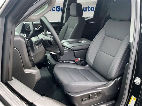 Certified 2025 Chevrolet Silverado 1500 LT image 24