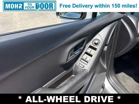 Used 2022 Chevrolet Trax LT w/ Driver Confidence Package AWD/4WD image 13