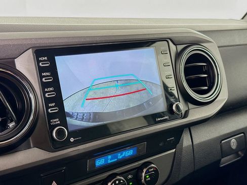 Used 2023 Toyota Tacoma TRD Off-Road image 15