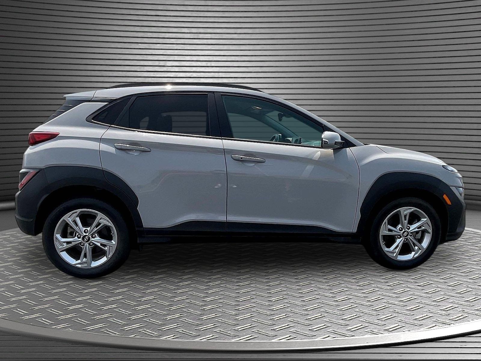 Used 2023 Hyundai Kona SEL w/ Cargo Package AWD/4WD image 8