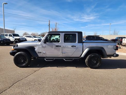 Used 2020 Jeep Gladiator Sport w/ Quick Order Package 24S image 5
