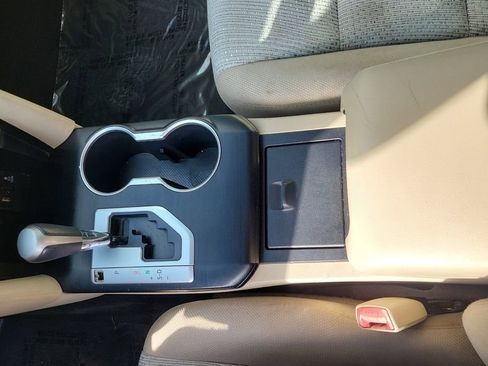 Used 2012 Toyota Camry LE image 18