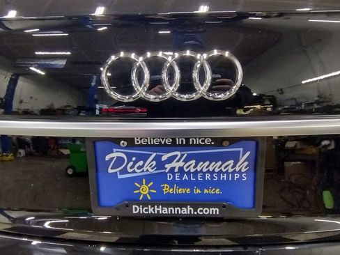 Used 2022 Audi SQ5 Premium Plus w/ Premium Plus Package image 19