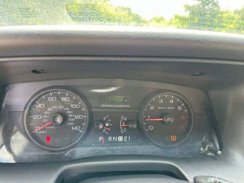 Used 2010 Ford Crown Victoria Police Interceptor image 13