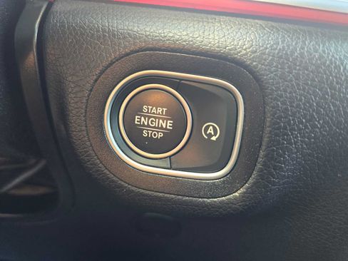 Used 2025 Mercedes-Benz GLE 350 4MATIC w/ Driver Assistance Package image 30