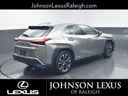 Used 2022 Lexus UX 250h w/ Accessory Package (Z1) image 9