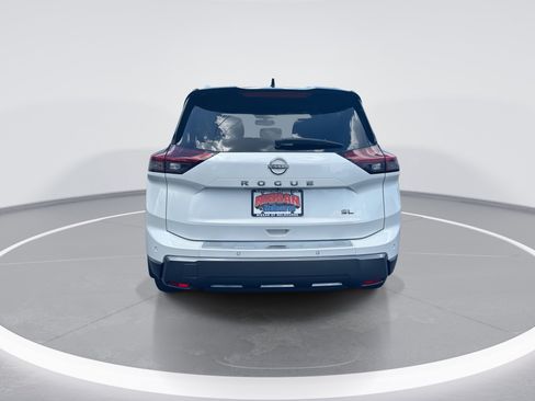 Used 2024 Nissan Rogue SL w/ SL Premium Package FWD image 5