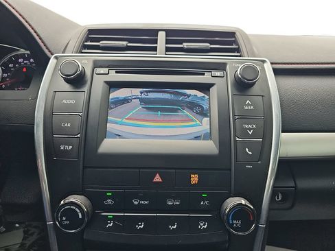 Used 2016 Toyota Camry SE FWD image 22