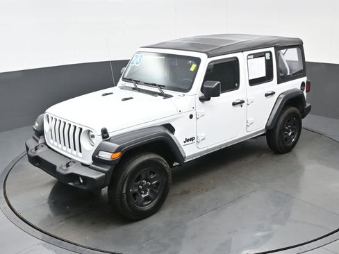 Used 2023 Jeep Wrangler Sport image 28