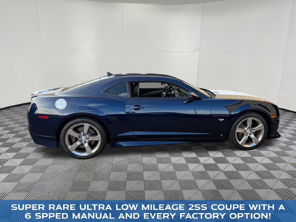 Used 2010 Chevrolet Camaro SS w/ LPO, Ground Effects Package RWD image 6