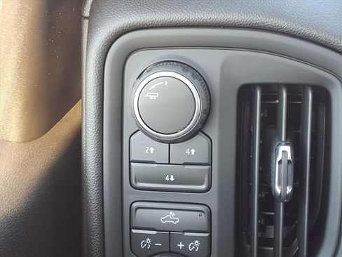 New 2026 Chevrolet Silverado 3500 W/T image 9