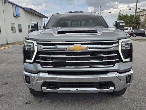 Used 2025 Chevrolet Silverado 2500 LTZ w/ LTZ Premium Package image 13