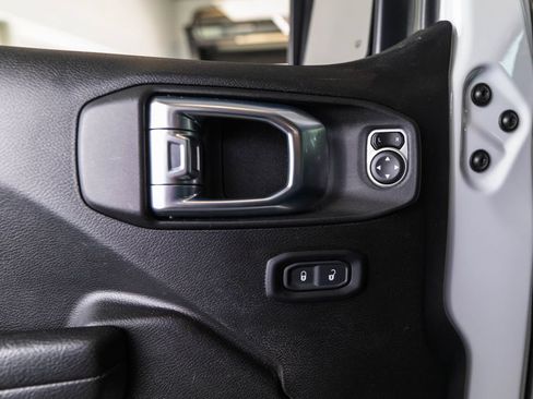 Used 2023 Jeep Wrangler Unlimited Sport AWD/4WD image 23