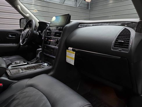 Used 2023 Nissan Armada Platinum AWD/4WD image 13
