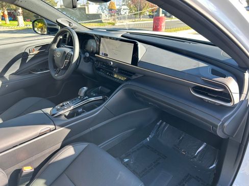 Certified 2026 Toyota Crown Platinum image 27