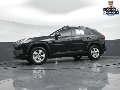 Used 2021 Toyota RAV4 XLE w/ Convenience Package image 37