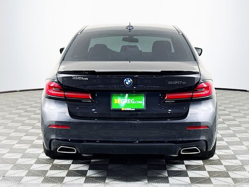 Used 2023 BMW 530e w/ Premium Package image 8