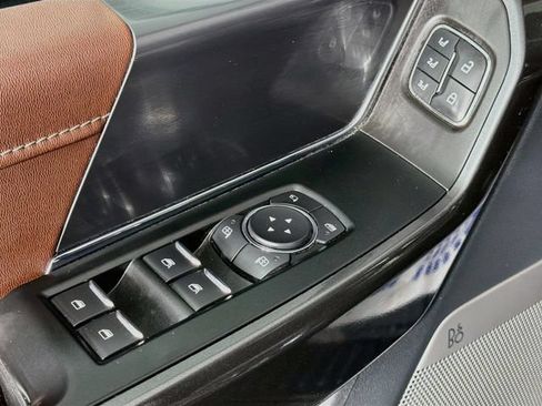 Used 2021 Ford F150 Lariat w/ Equipment Group 502A High AWD/4WD image 18