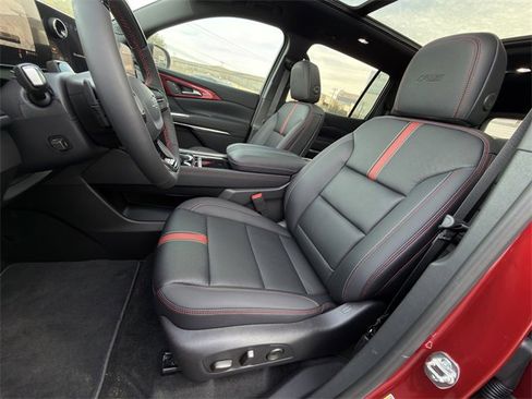 New 2026 Chevrolet Traverse RS image 18