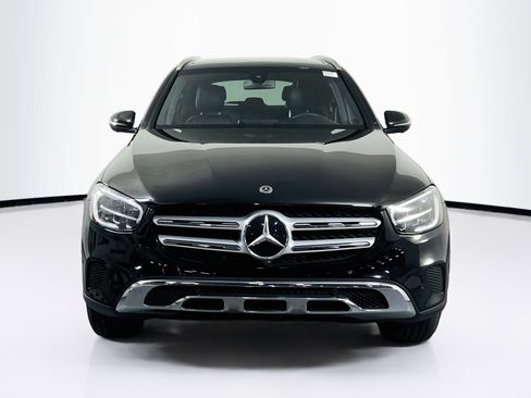 Used 2021 Mercedes-Benz GLC 300 4MATIC image 2