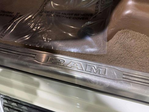 Used 2020 RAM 2500 Laramie image 36