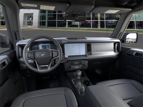 Used 2025 Ford Bronco Big Bend image 9