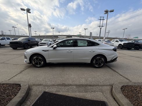 New 2026 Hyundai Sonata SEL image 10