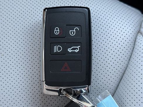 Used 2025 Land Rover Range Rover Sport Dynamic SE AWD/4WD image 22