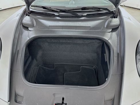 Used 2024 Porsche 911 Carrera image 29