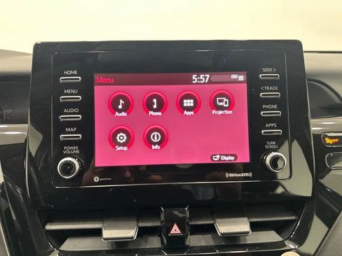 Used 2021 Toyota Camry SE image 17