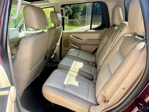 Used 2007 Ford Explorer Sport Trac Limited AWD/4WD image 23