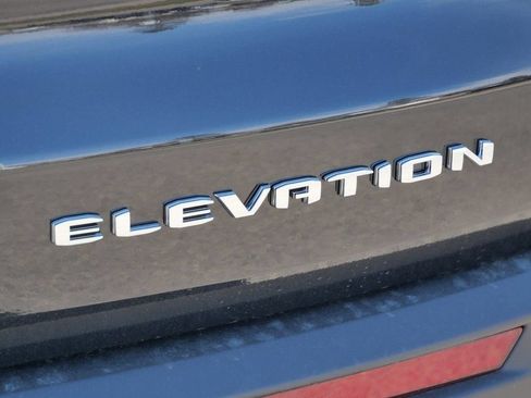 New 2026 GMC Acadia Elevation w/ Elevation Premium Package AWD/4WD image 19